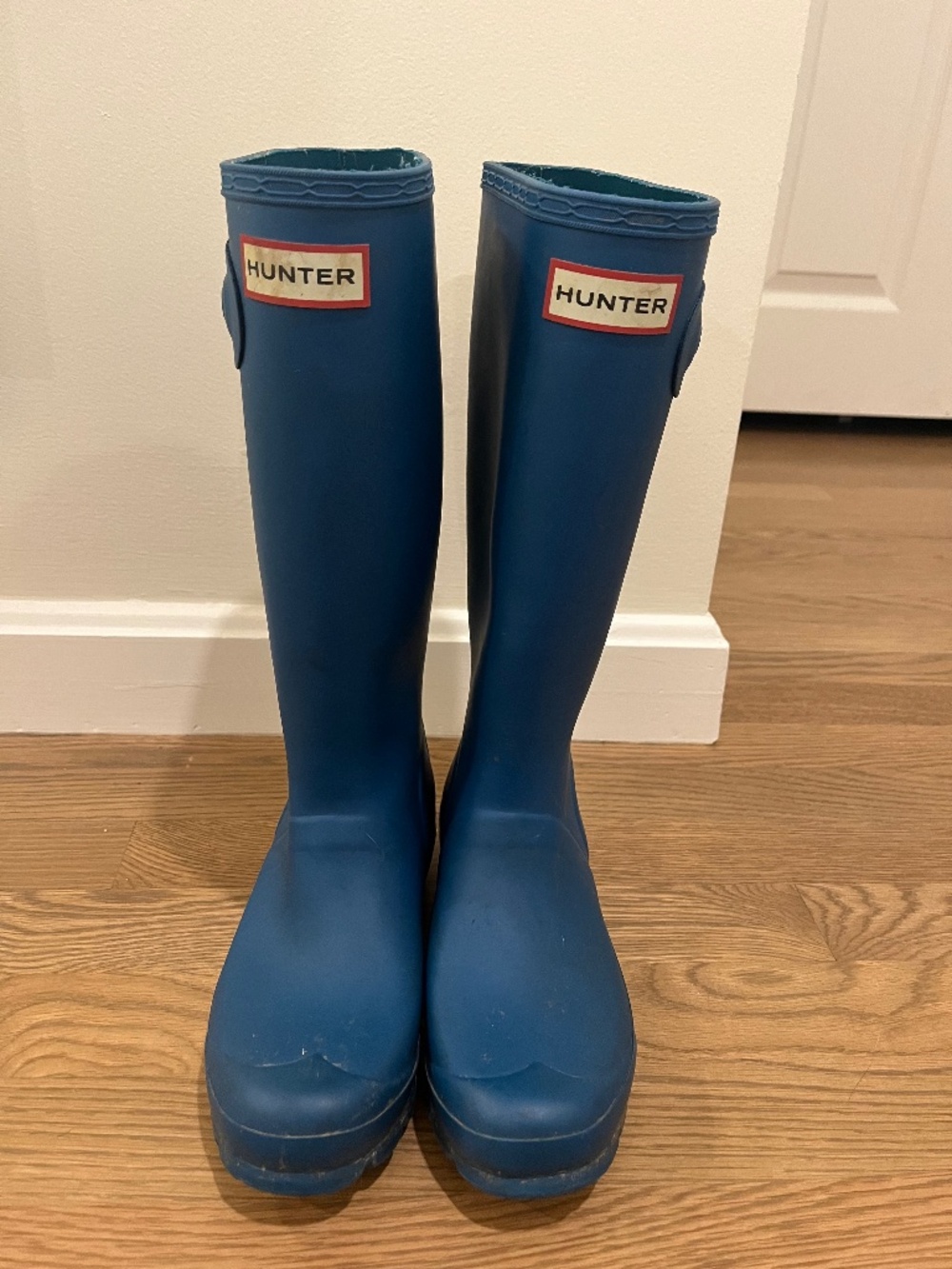Hunter Boots - girls dark blue tall rain boots. Lightly worn. Size 5.